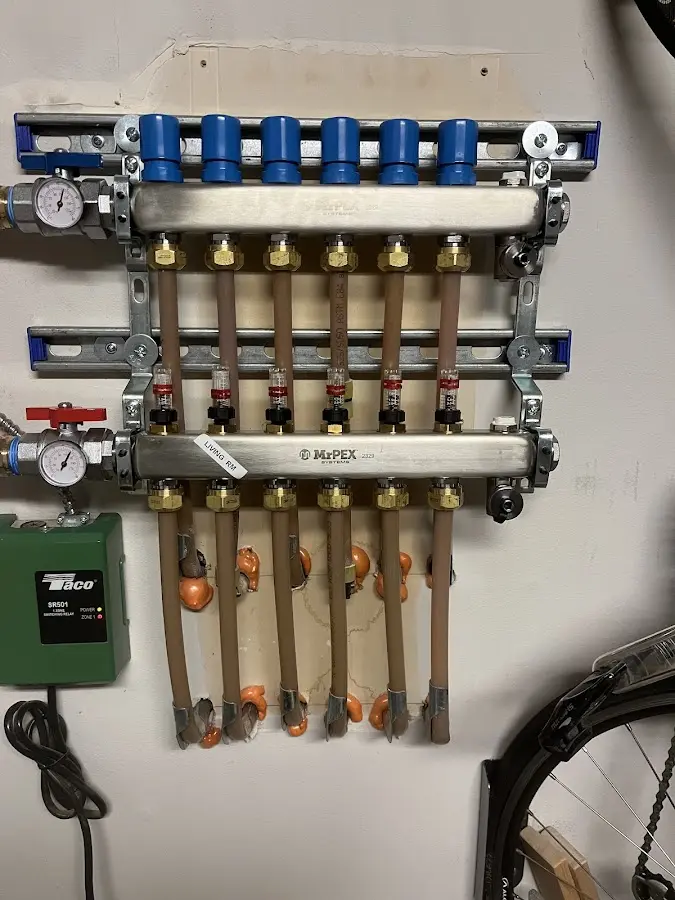 Plumber performing Gas Leak Detection at a residential property in Fontana